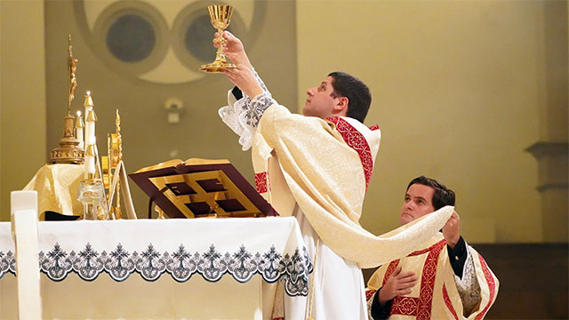 Văn kiện của Hồng Y Roche tại Công nghị Hồng Y về Thánh lễ Latinh Truyền thống được tiết lộ