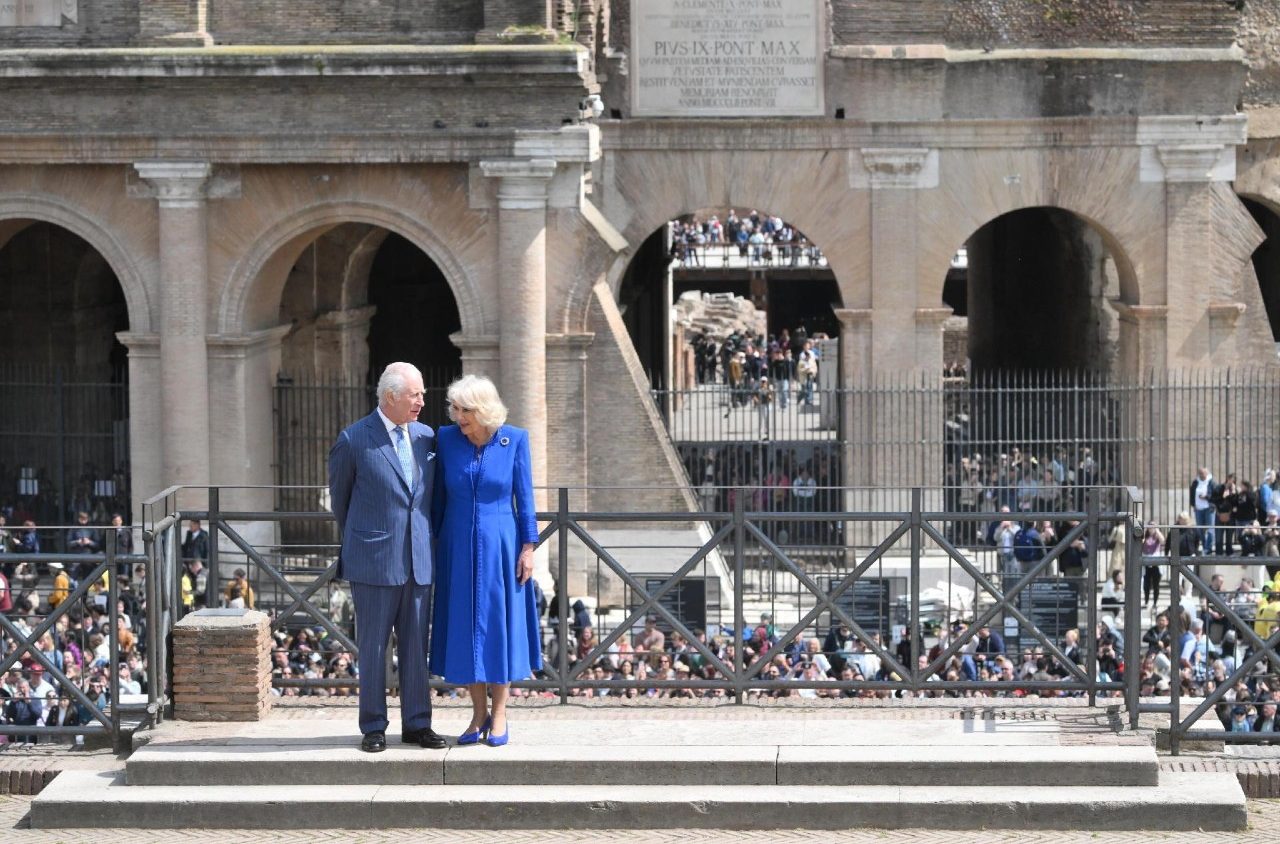 Vua Charles và Hoàng hậu Camilla triều yết Đức Thánh Cha nhân dịp kỷ niệm ngày thành hôn của Đức vua. - VietCatholic News
